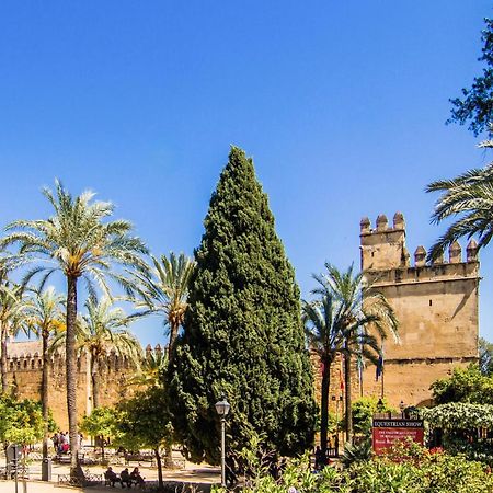 Lovely Apartment In Cordoba With Kitchen ภายนอก รูปภาพ