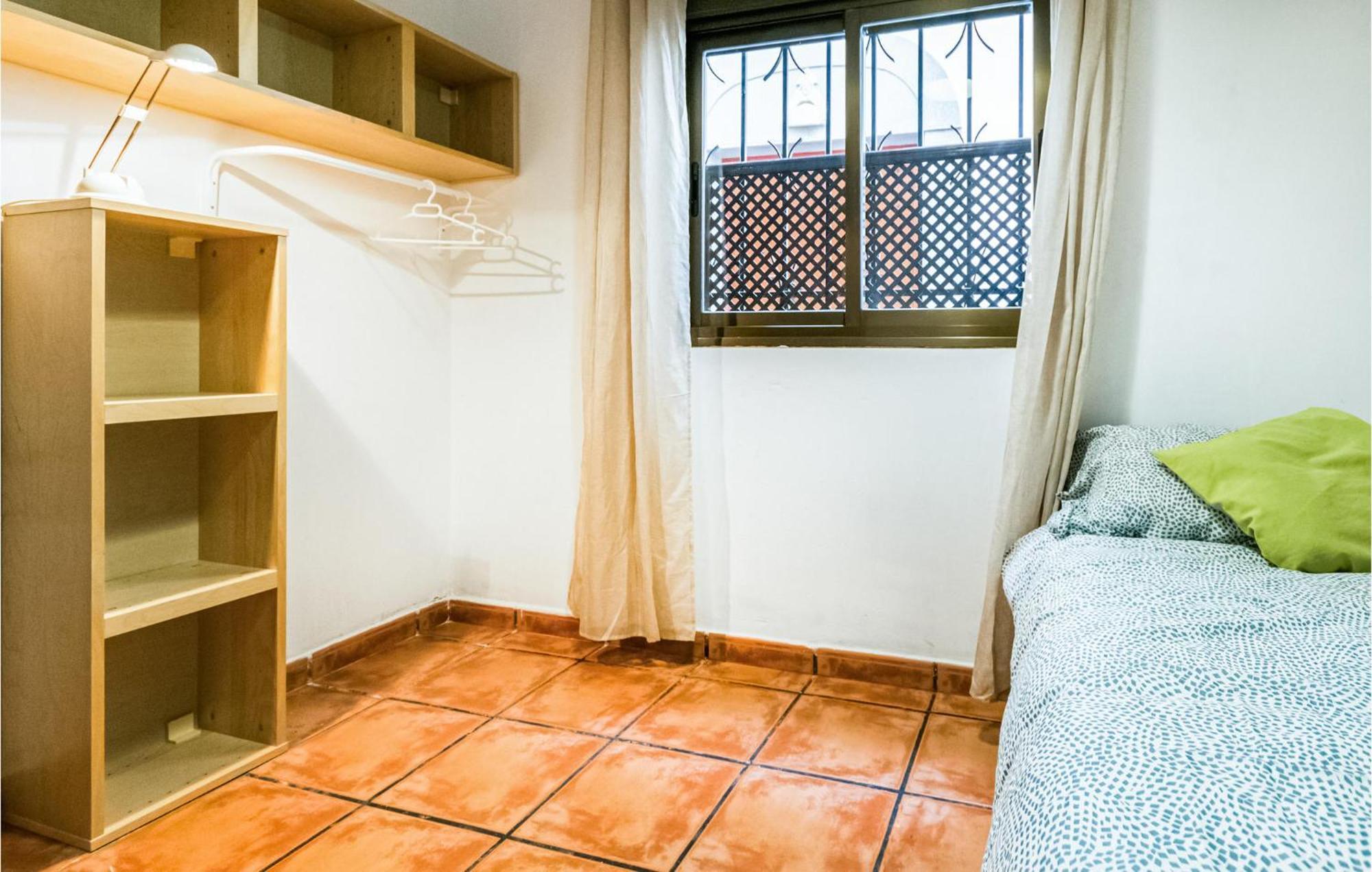 Lovely Apartment In Cordoba With Kitchen ภายนอก รูปภาพ