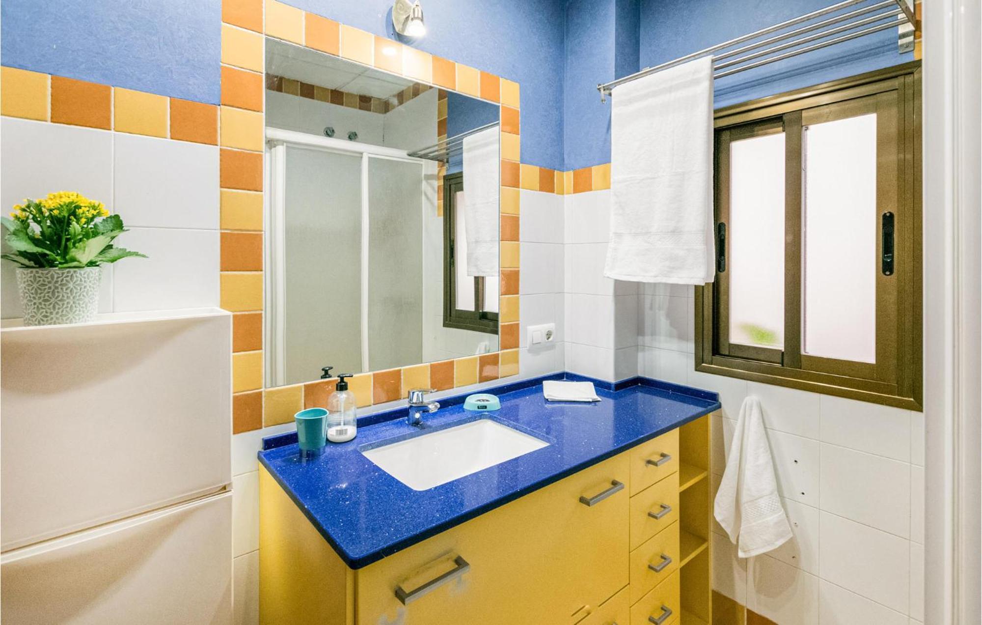 Lovely Apartment In Cordoba With Kitchen ภายนอก รูปภาพ